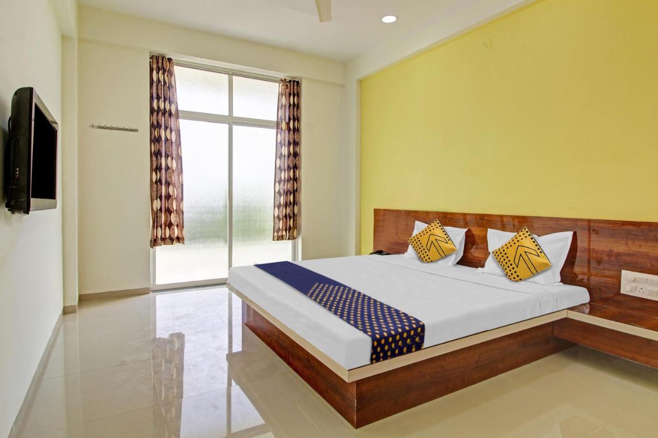 Oyo Hotel Hidden Palace Pune Zewnętrze zdjęcie
