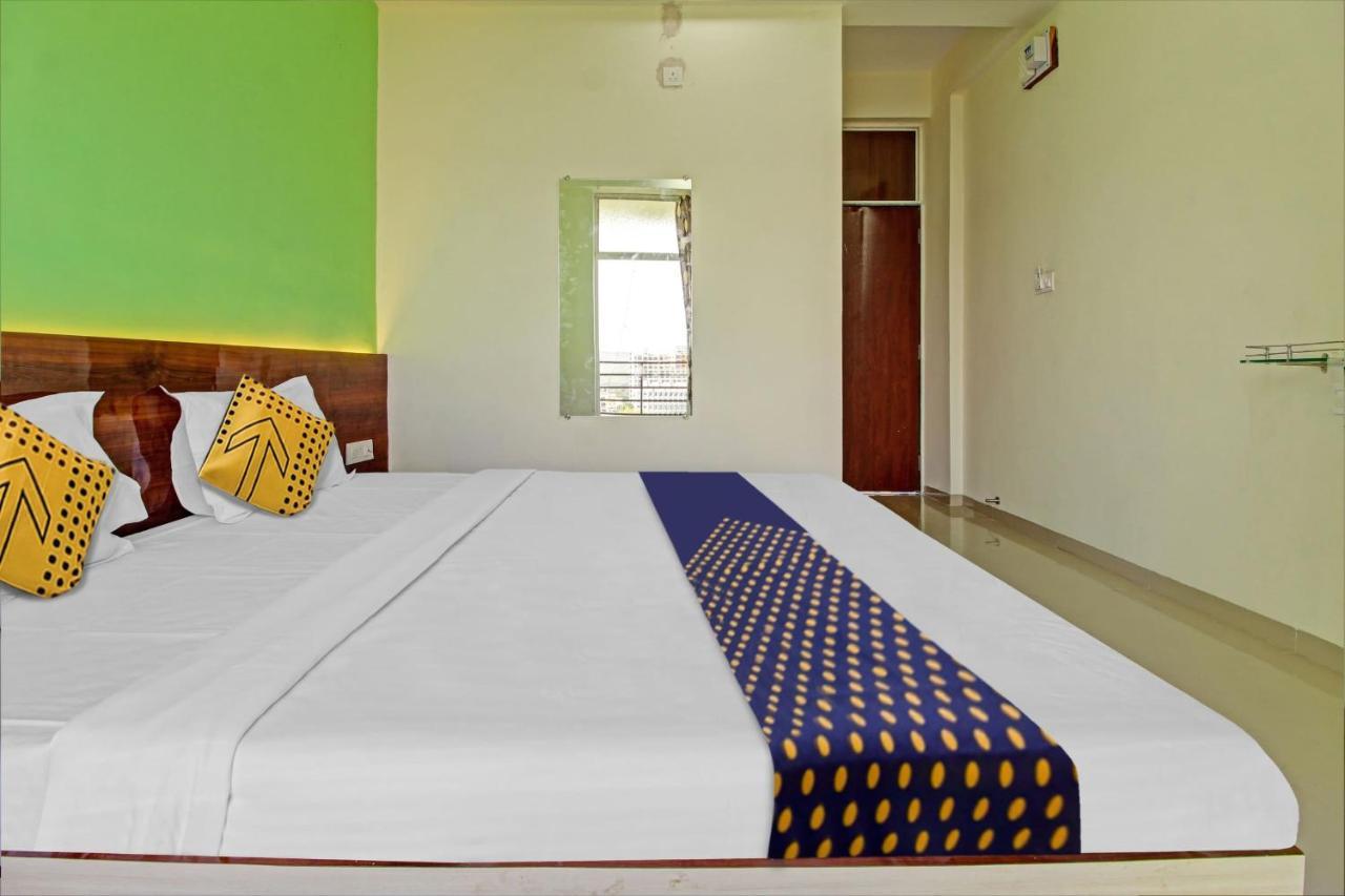 Oyo Hotel Hidden Palace Pune Zewnętrze zdjęcie